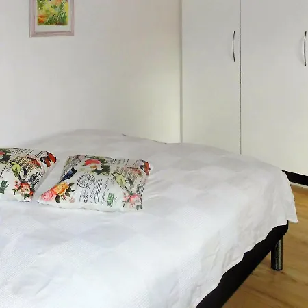 4 Person Holiday In Aabenraa